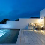 Sersi Paros &