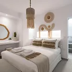 Sersi Paros & Pounda