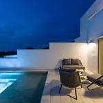 Sersi Paros & Apartmán *