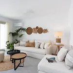 Sersi Paros & Lägenhet *