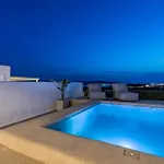 Sersi Paros &
