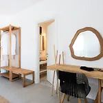 Sersi Paros & Apartmán *