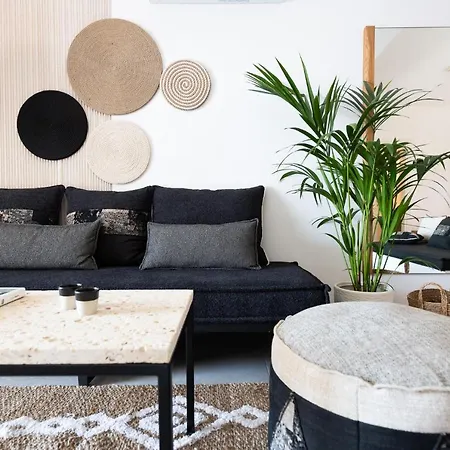 Sersi & Apartment *
