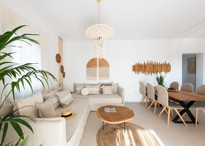 Sersi Paros & Lejlighed